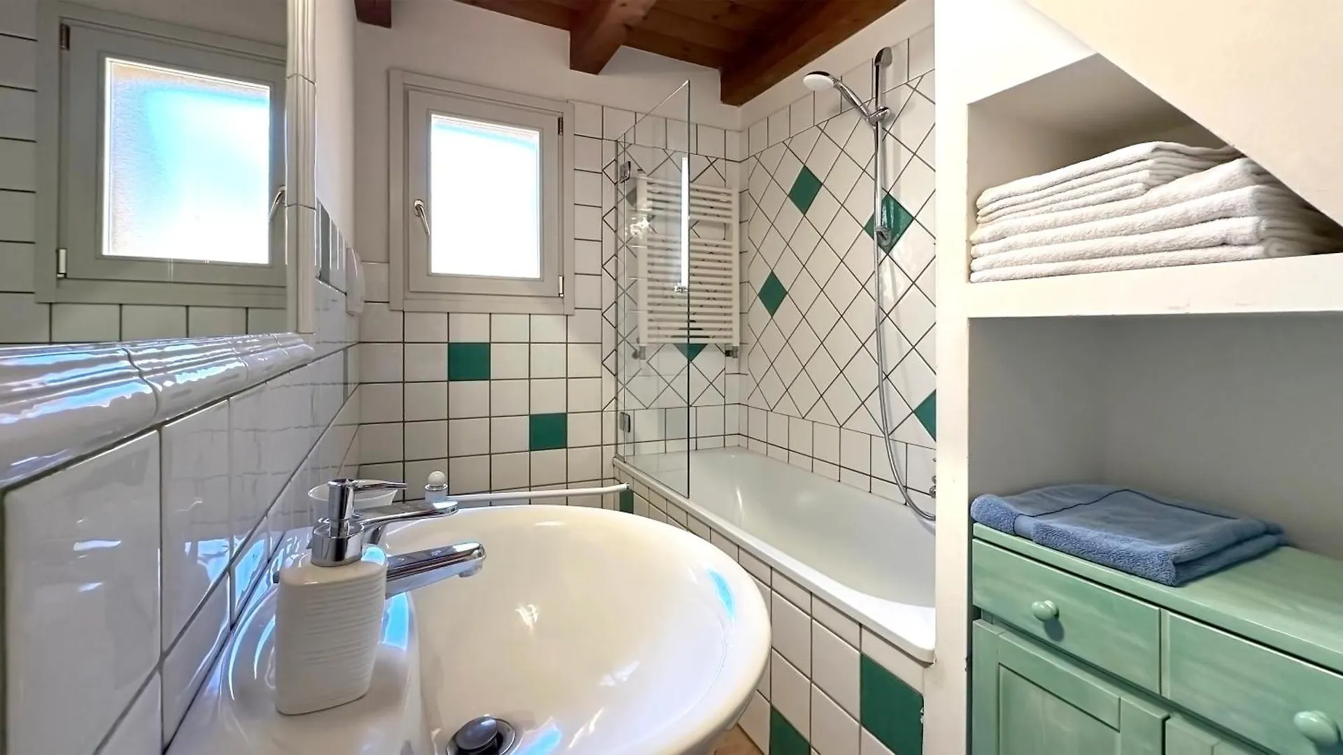 Int 6 - Suite Marco By Residence San Luca Bolonia 0*,  Italia